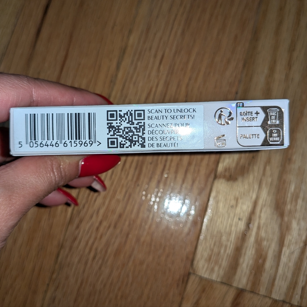 NEW CHARLOTTE TILBURY THE BEAUTYVERSE PALETTE - Picture 12 of 15